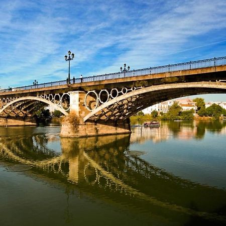 Apartmán Loftriana Sevilla Exteriér fotografie